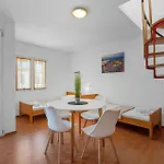 Apartmán One Bedroom Cozy In