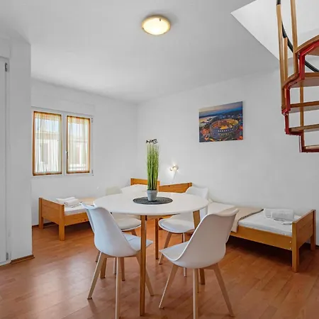 Apartment One Bedroom Cozy In