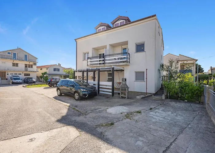 One Bedroom Cozy In Betina (Sibenik-Knin)