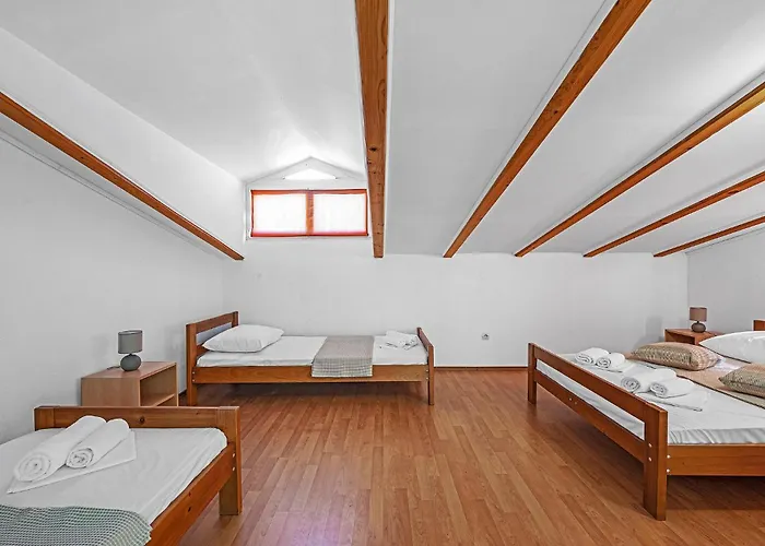 One Bedroom Cozy In * Betina (Sibenik-Knin)